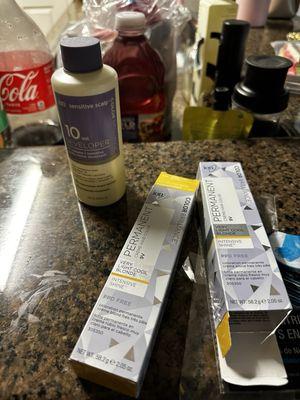 This is the developer she gave me with the cream told me to mix only 6 ounces of developer with all three of the bottles into a bowl