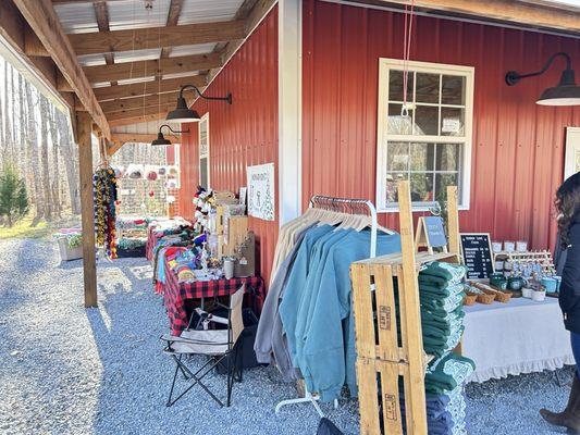 Hidden Lake Christmas Tree Farm