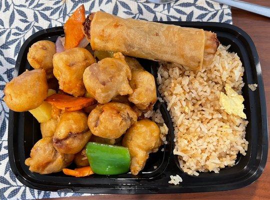 Sweet Sour Pork Lunch (s&s sauce comes on the side)