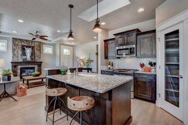 Janet Thompson Real Estate - Group One Sotheby's Int Realty