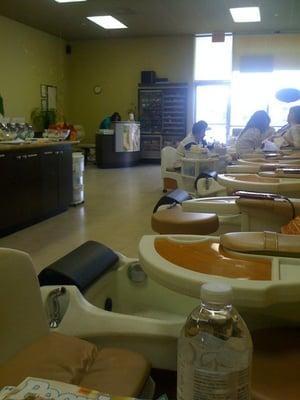 Very clean, relaxing and super nice service. Love it!