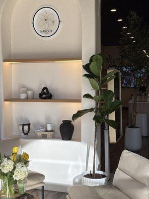 Waiting area for the dudes