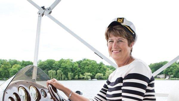 After the three-lesson course you keep the captains hat.