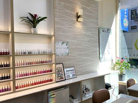 Nail Lounge