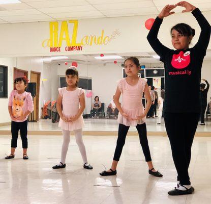 Ballet (6-13 yrs)
Monday's 7pm & Thursday's 6pm