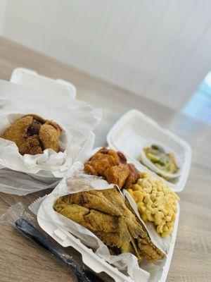 3 Chicken Wings Spot with 2 SIDES Cheesy Broccoli
