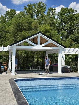 Chezter's Commercial & Residential Painting