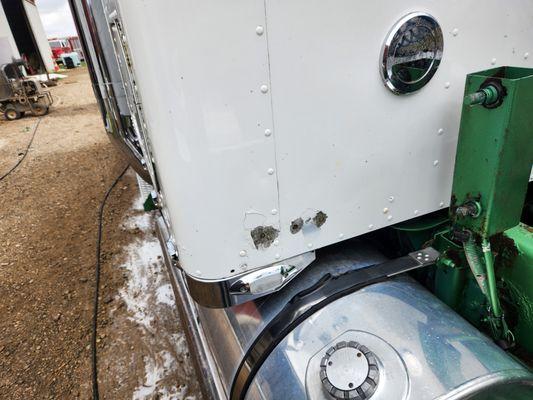 Bennetts Custom Trucks