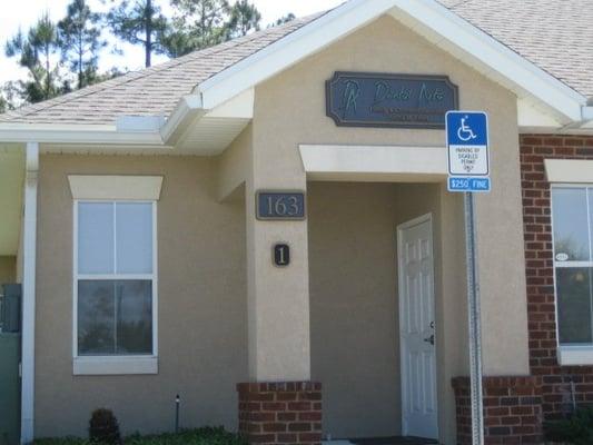 Atosa Khan, DDS - Dental Arts Family & Cosmetic Dentistry