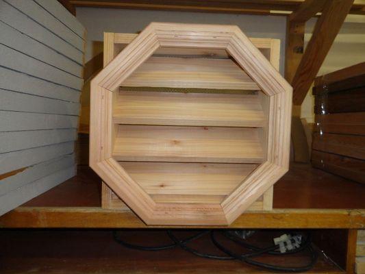 Cedar recessed octagon vent