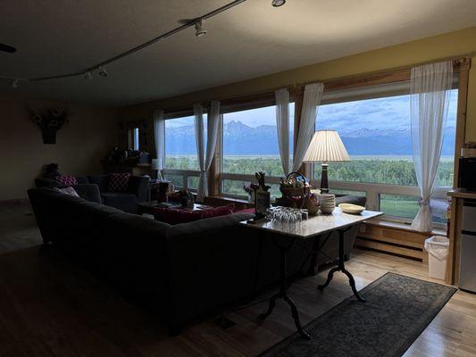 Pioneer Ridge B & B Inn