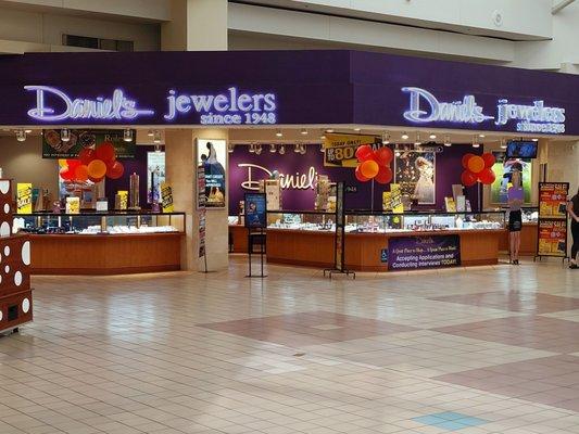 Daniel's Jewelers