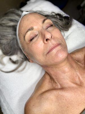 Anti-Aging Hydrafacial