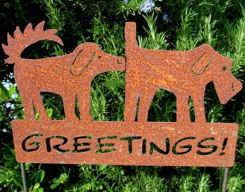 These rustic garden signs welcome all visitors with a smile and a laugh. Multiple 'breeds' available! Find More: http://goo.gl/eohEOh