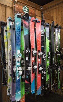 Slopeside Sports - Ski and Snowboard Rentals