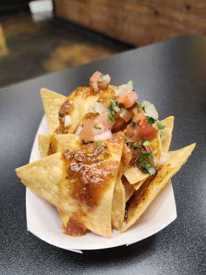 Complimentary Chips & Salsa. I'm sad the chips aren't the super thin ones anymore, but still crispy and fresh.