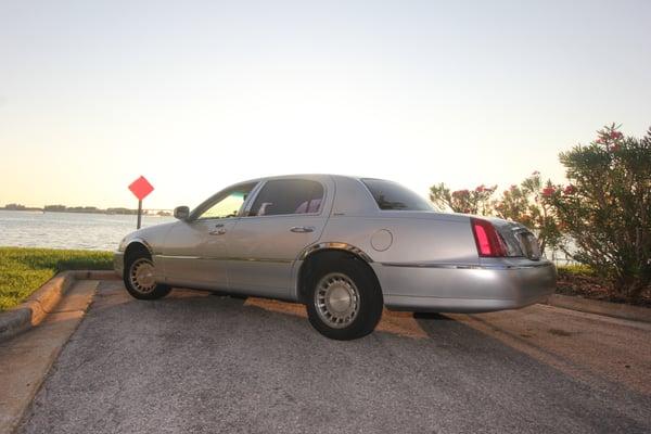 Deluxe Taxi Airport Service