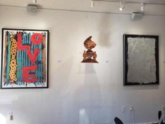 Msanii HOUS Fine Art