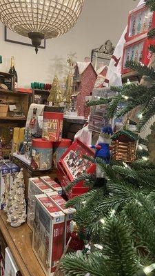 White's Mercantile Green Hills