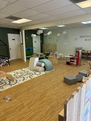 Explore Learn & Play