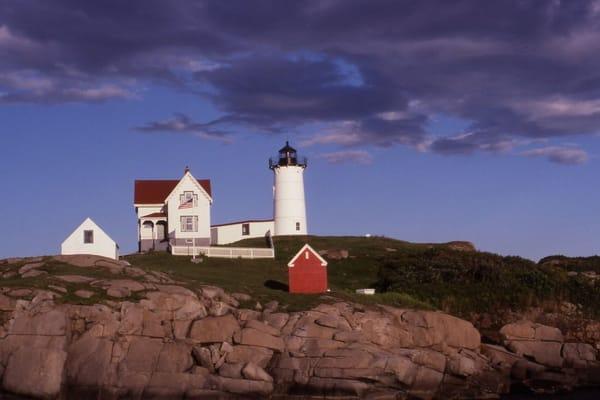 Photo-learning tours of York, Maine. Master basic camera skills while sightseeing. Rain or shine.