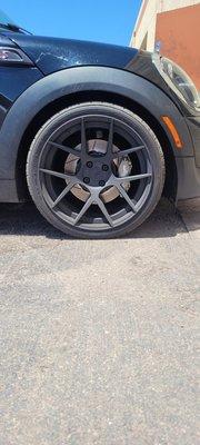EuroTechs installed Wilwood 4 piston brake kit saves 4 pounds of rotating weight per wheel!