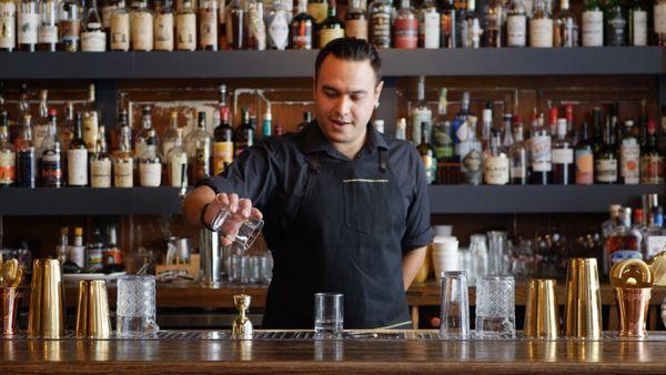 Mixology classes, team-building, and bartending certification in Sacramento. Organic, vegan cocktails. In-person, onsite, and virtual option