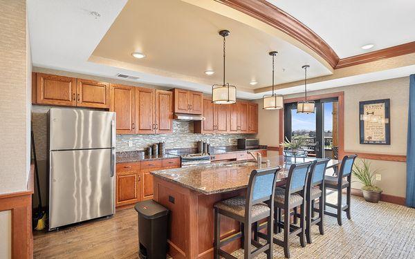 Feel at home and well-cared for at Lexington Pointe Senior Living. Located in Eagan, MN, our community is designed to offer s...