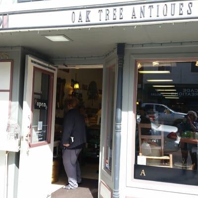 Oak Tree Antiques