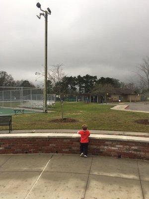 Nice facility - youth tennis courts.