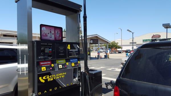 Gas at 3.87 ridiculous right now