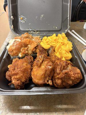 4 piece fried chicken meal with Mac and cheese and candied yams