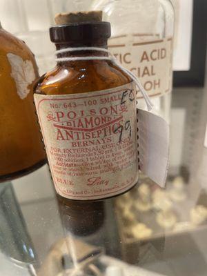 Antique poison with antidote