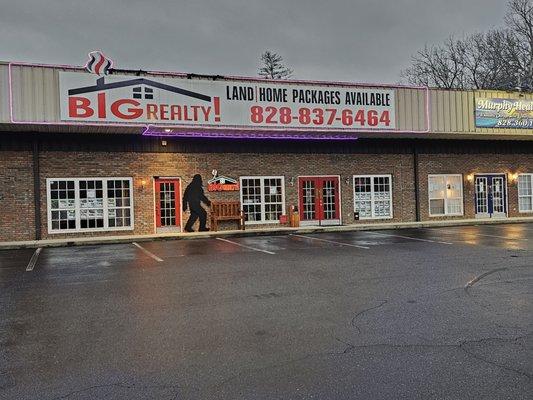 BIG Realty store front.