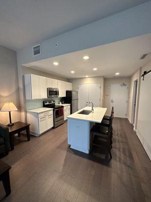 Home Street Serviced Apartments