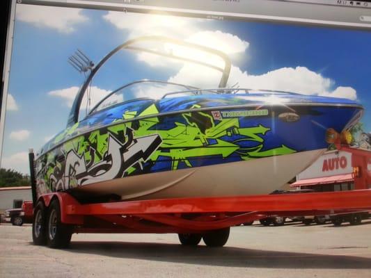 Boat wrap specialists