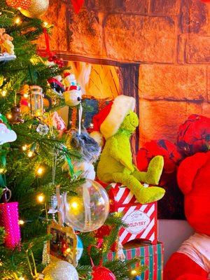 Bring the Grinch home