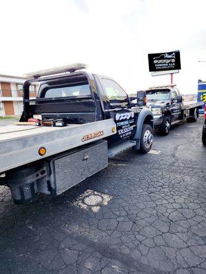 Ozzy's Towing