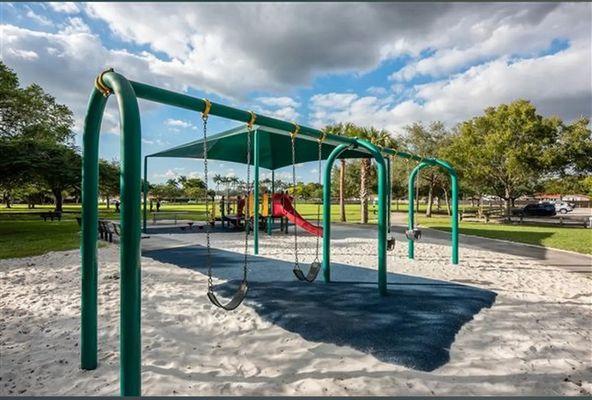 West Kendale Lakes Park