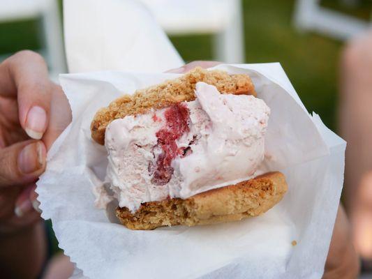 Lazy Sundae Truck