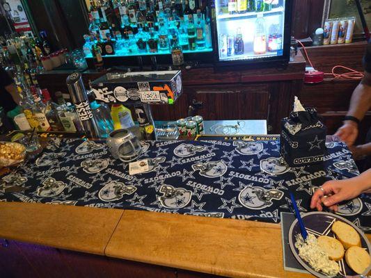 Soon's Cocktail Lounge