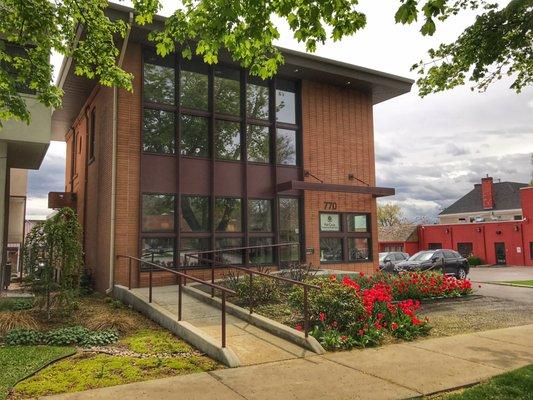 Full Circle Care - Entrance