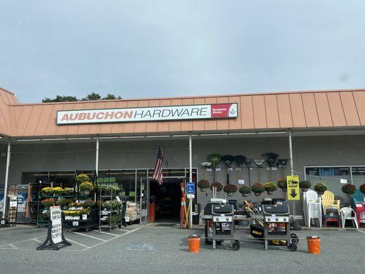 Aubuchon Hardware