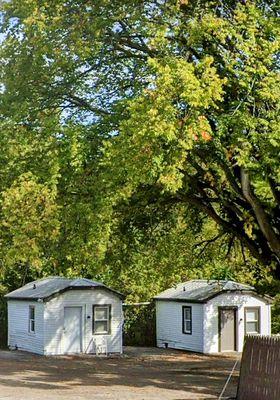 Pine Tree Motel - Lake Geneva, Wisconsin.