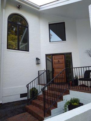 #NOW HIRING
looking for motivated individuals for window and doors installation.great pay, be your own boss.Call Steve540 455 9442