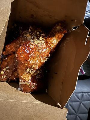 Garlic chili wings $9