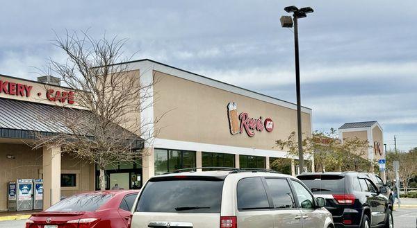 Rowe's Supermarket