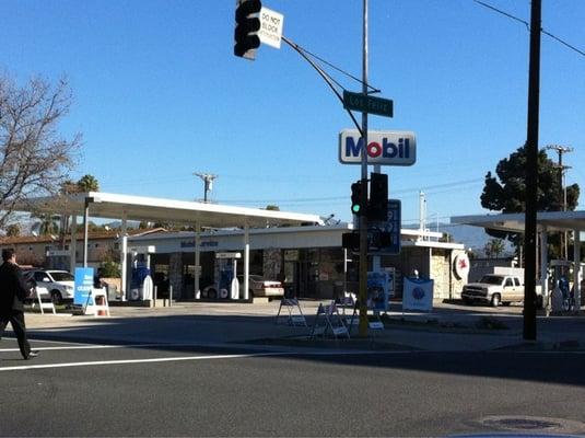 Robert's Auto Service