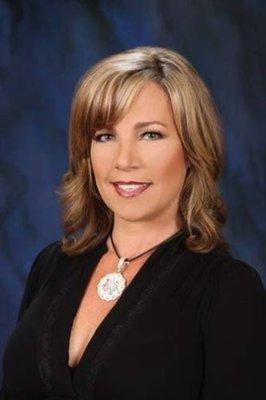 Rebecca Hill, Broker Associate - Nearly 20 years providing excellent real estate services.