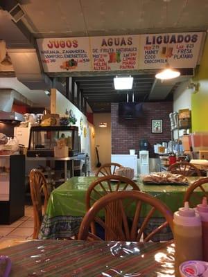 The restaurant is cozy and the waitress is friendly and warm. The restaurant remind me of my beautiful Mexico.